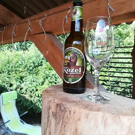 Tatil Evi Stromovy Srub S Karavanem U Reky Kovářov